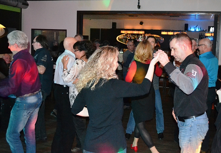 Central Bar 240114 024_Tanzen_1.jpg